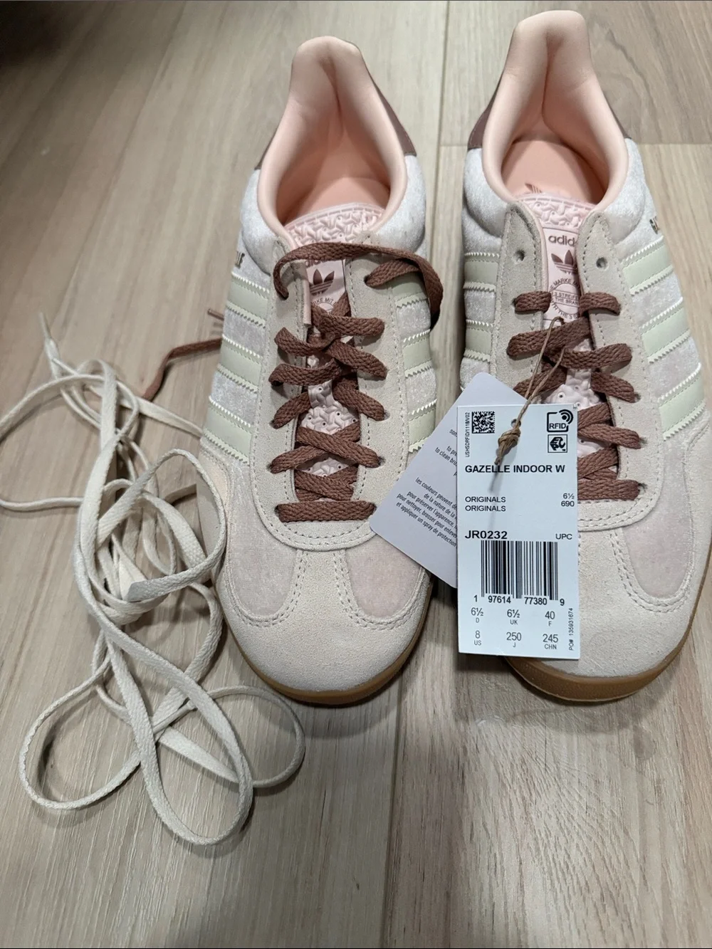 adidas Gazelle Low-Top Sneakers in Pale Pink, Cream & Gum - Picture 8 of 12